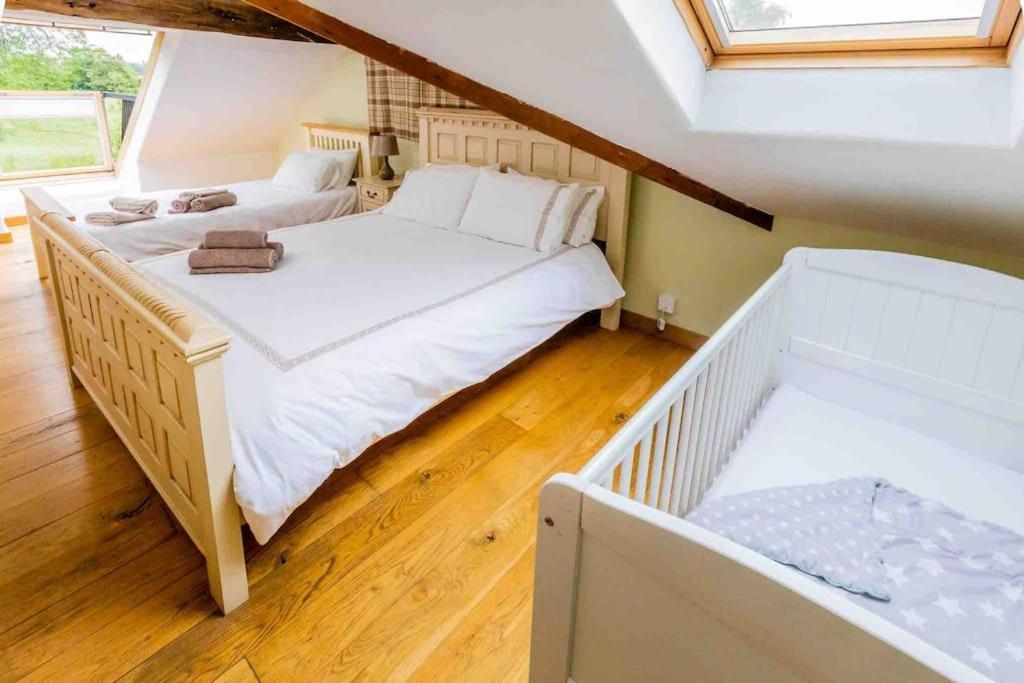 Four Bed Barn Conversion Junction 37 38 M1 บาร์นสลีย์ ภายนอก รูปภาพ